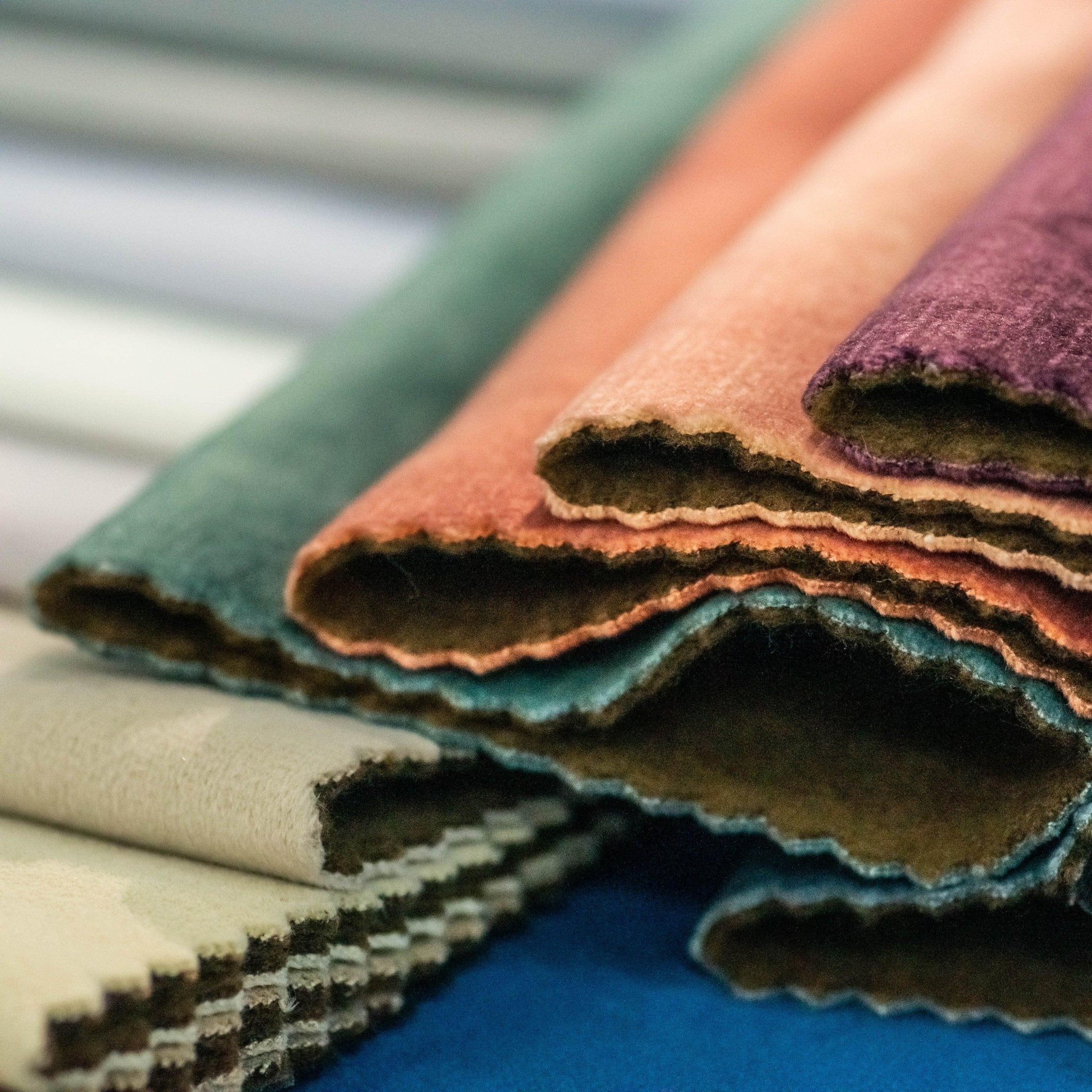 Geef Uw Interieur Karakter met Bladi.Shop - BLADI meubelstoffen