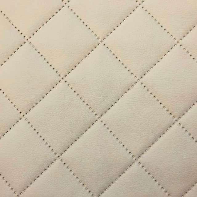 Bronco kunstleer skai ruitjes 5 x 5 cm - creme - Bladi