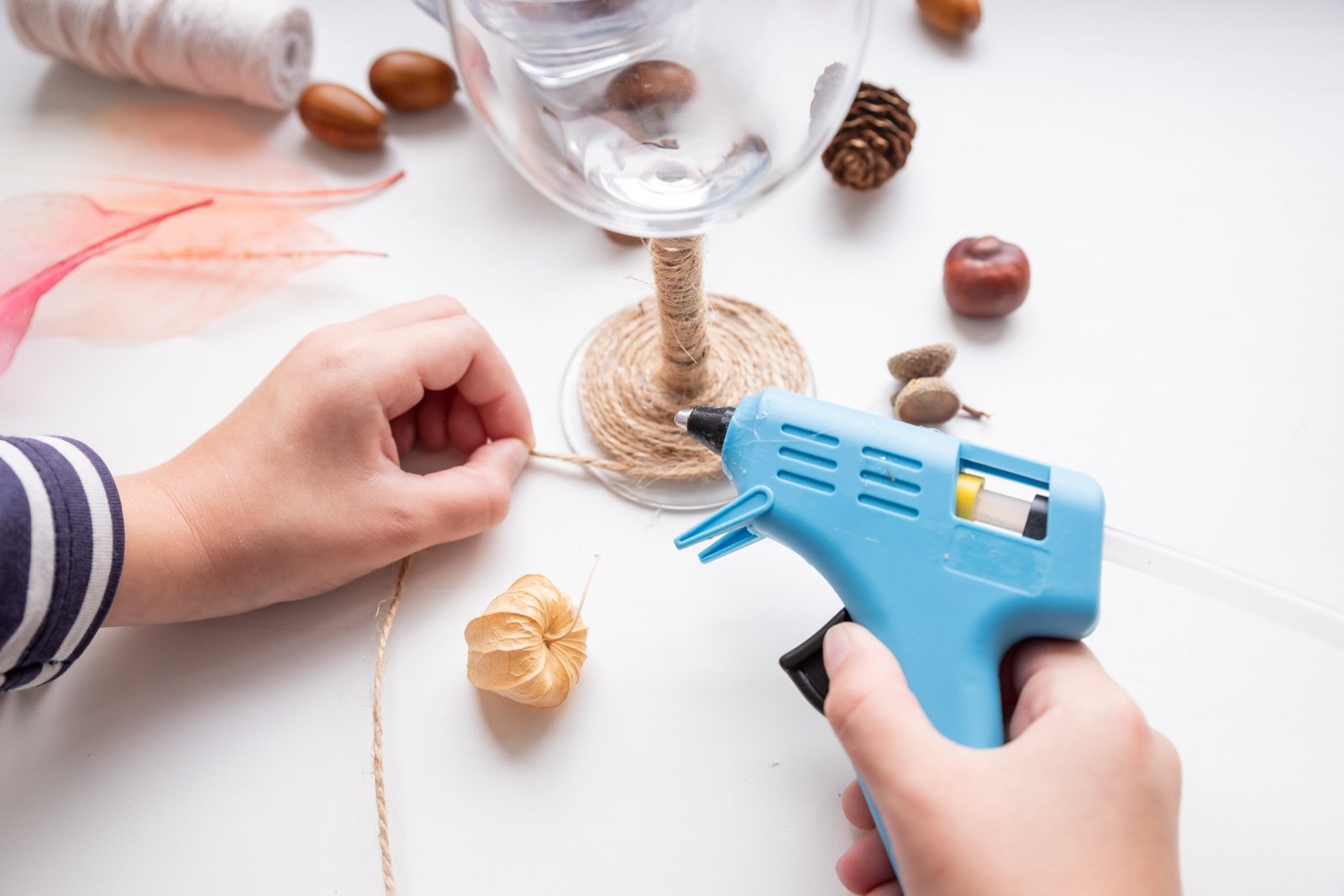 Lijmpistool - BLADI meubelstoffen