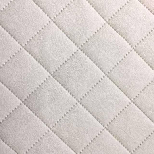 Bronco kunstleer skai ruitjes 5 x 5 cm - gebroken wit - Bladi